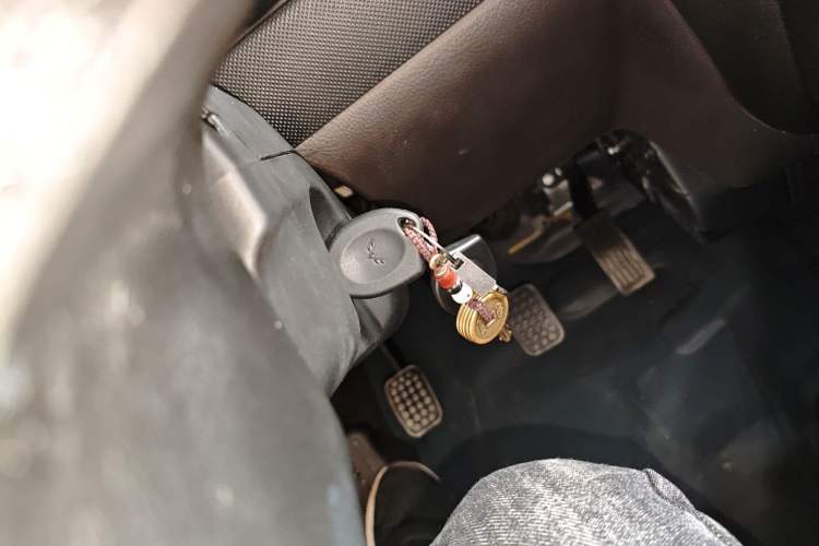 Used Wuling Rongguang Small Truck 2020 1.5L Base Version China VI Standard Double-Cab L3C Interior 1