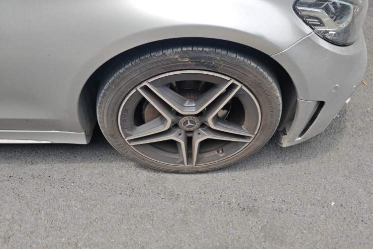 Used Mercedes-Benz C-Class 2021 C 260 Coupe Right Front Wheel Hub