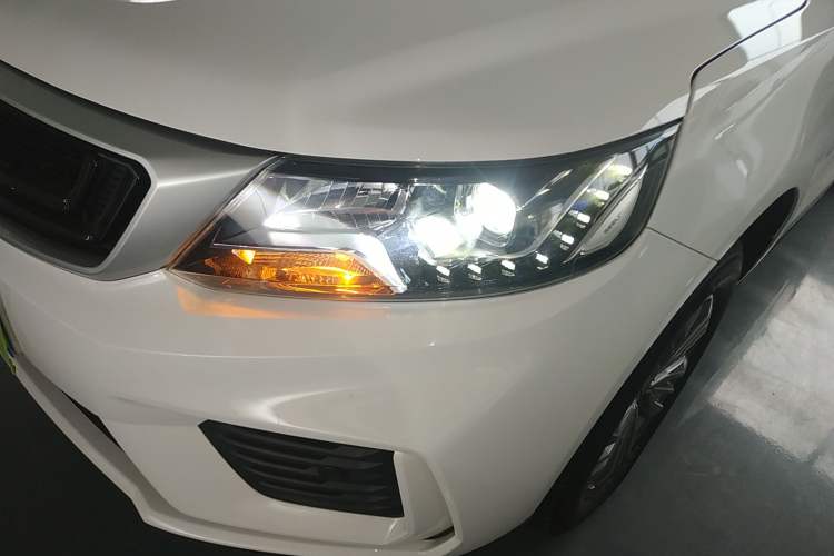 Used Geely Auto Vision X6 2020 1.4T Manual Comfort Model Left Front Headlight