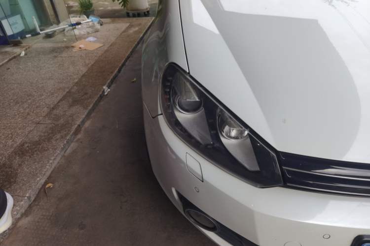 Used Volkswagen Golf 2012 1.4TSI Luxury Convertible Edition Right Front Headlight