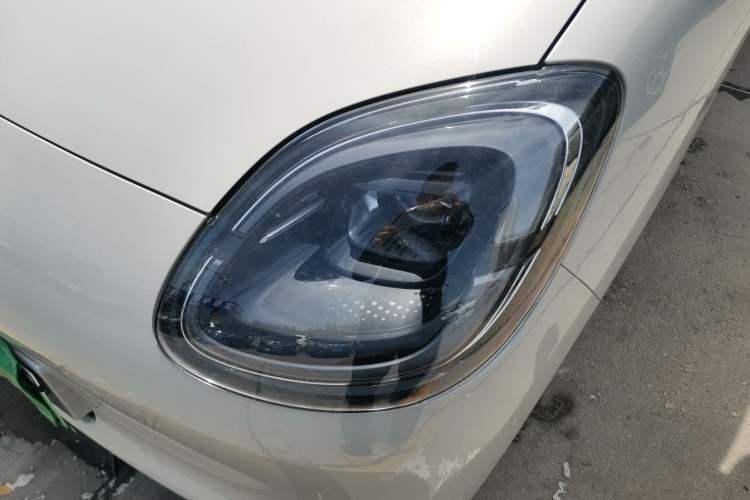 Used Wuling Hongguang MINIEV 2025 Four-Door Version Advanced Edition
