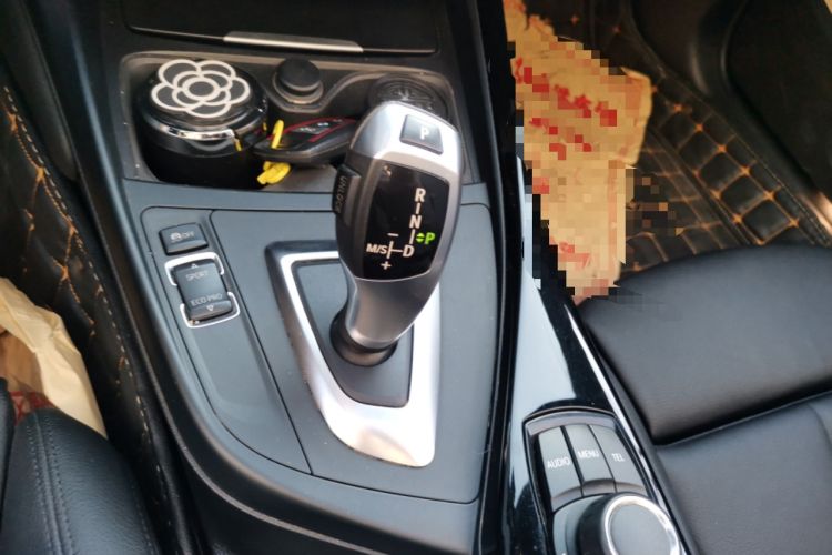 Used BMW 2 Series 2015 220i Convertible Coupe Leading Model
