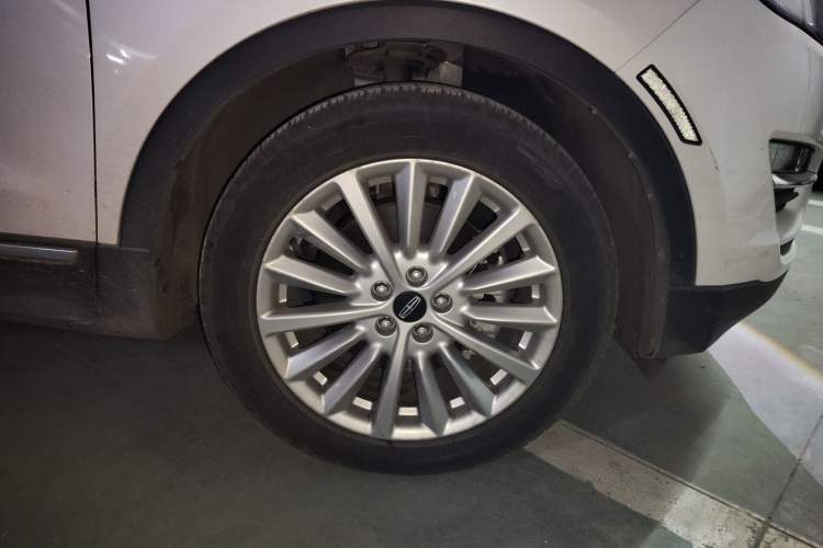 Used Lincoln MKC 2018 2.0T Two-Wheel Drive Deluxe Edition