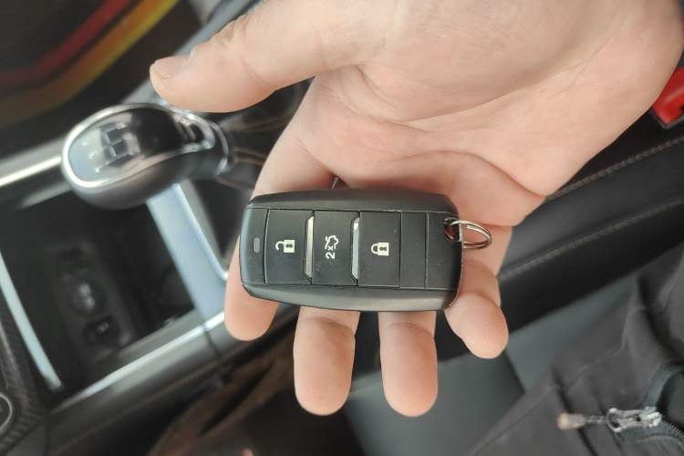 Used Changan Eado 2019 High-Energy Edition 1.6L GDI Manual Pioneer Model China VI Standard
