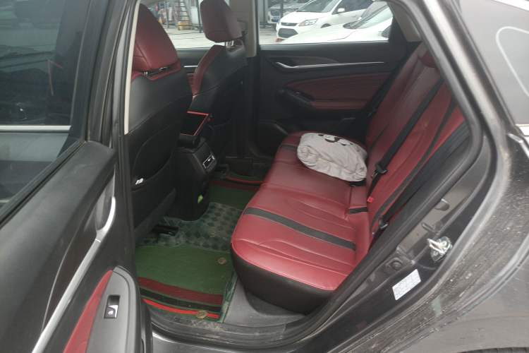 Used Changan Eado 2021 PLUS Blue Whale NE 1.4T GDI DCT Prestige Model
