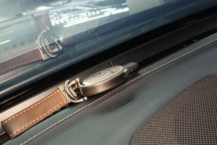 Used Mercedes-Benz GLC 2017 GLC 260 4MATIC Dynamic Edition Vehicle Key