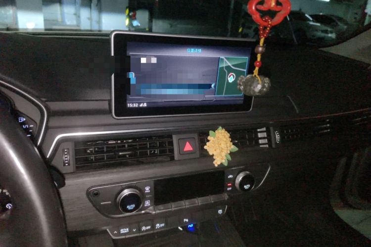 Used Audi A4L 2017 40 TFSI Style Edition Audio And AC Panel