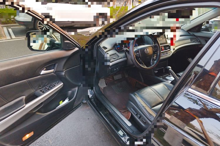 Used Honda Crosstour 2014 2.4L Luxury Edition Driver Seat