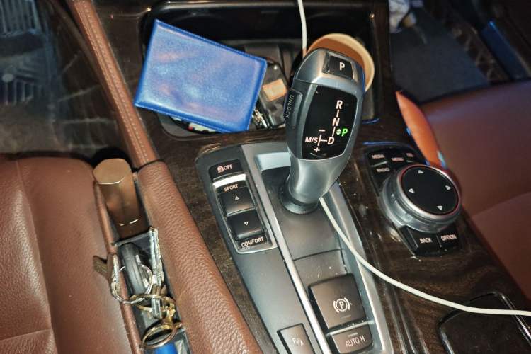 Used BMW 5 Series 2017 528Li Leading Model
