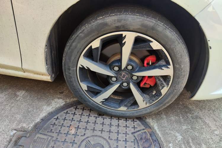 Used SOL A5 2021 1.5T CVT Luxury Smart Model Right Front Wheel Hub