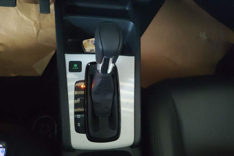 Used Honda Fit 2023 1.5L CVT Trend Edition Gear Lever