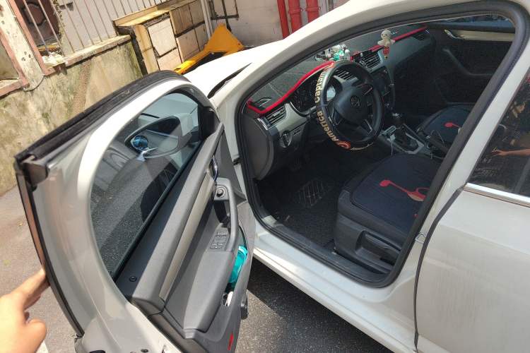 Used Skoda Octavia 2018 1.6L Automatic Comfort Edition
