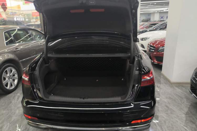 Used Audi A6L 2023 Revised 45 TFSI quattro Prestige Elegant Edition
