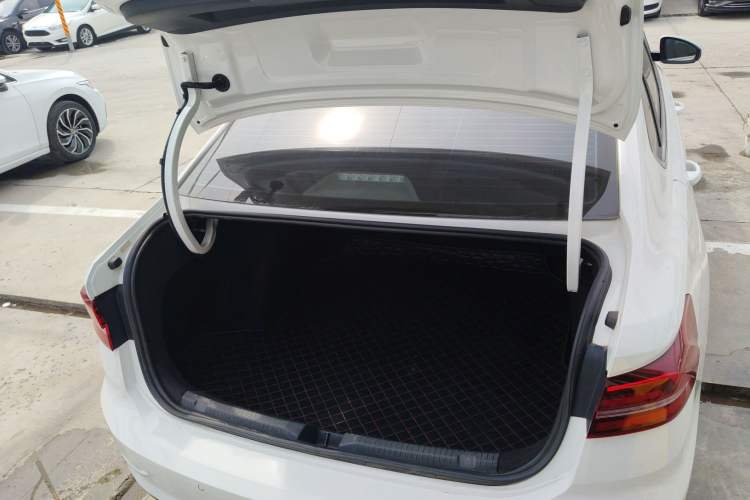 Used Volkswagen Lavida 2021 280TSI DSG Comfort Edition
