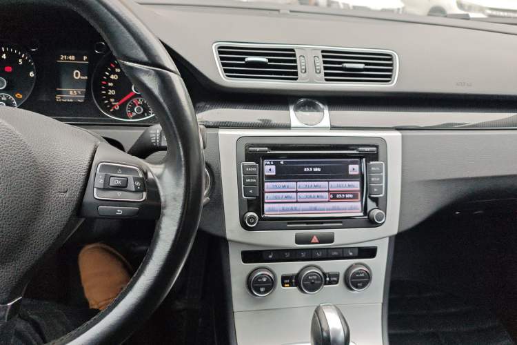 Used Volkswagen Magotan 2013 1.8TSI Luxury Model
