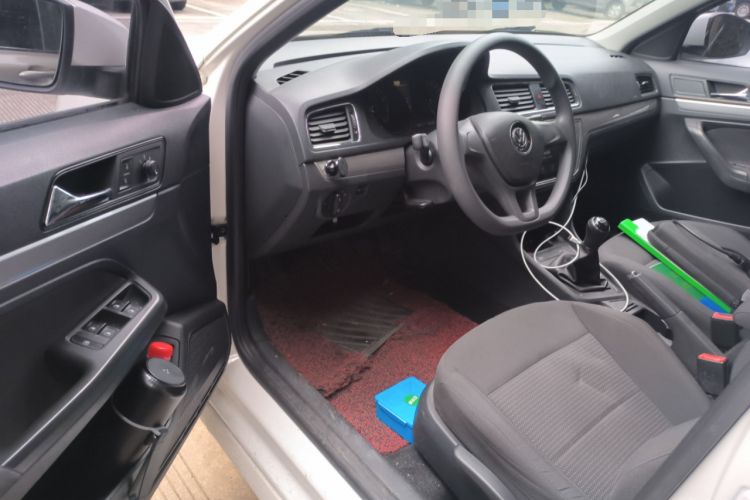 Used Volkswagen Lavida 2015 1.6L Manual Fashion Edition