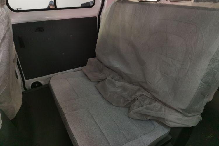 Used Wuling Yangguang 2025 Model 400km Bus Edition—Comfort Edition
