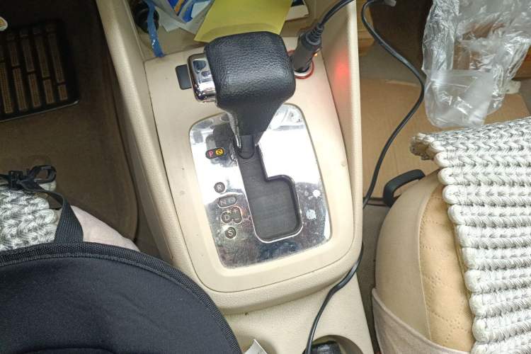 Used Volkswagen Bora 2011 1.6L Automatic Fashion Edition
