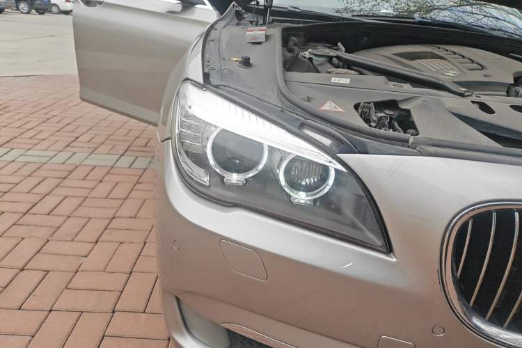 Used BMW 7 Series 2011 730Li Elegant Model Right Front Headlight