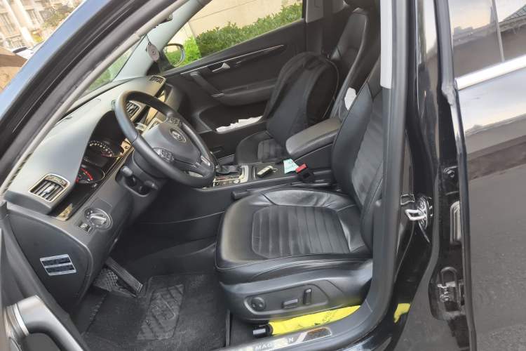 Used Volkswagen Magotan 2015 2.0 TSI Luxury Model Left Front Seat