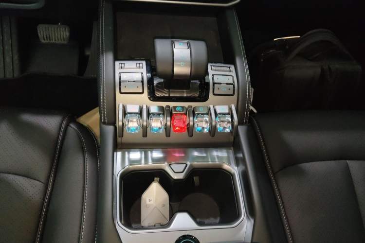 Used Formula Leopard Titanium 3 2025 501KM All-Wheel Drive Intelligent Driving Ultra Version