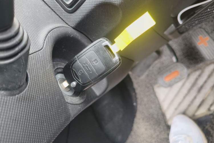 Used Wuling Hongguang MINIEV 2020 Enjoyment Model Lithium Iron Phosphate Vehicle Key