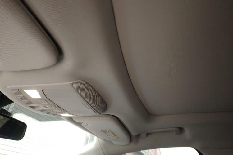 Used Ford Edge 2018 EcoBoost 245 Two-Wheel-Drive Titanium 7-Seater China VI Standard
