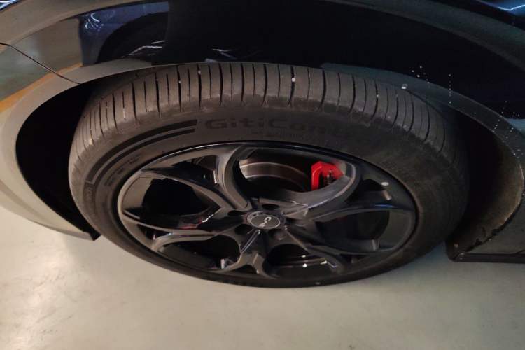 Used BYD Seal 06GT 2025 550 All-Wheel-Drive Heatwave Edition
