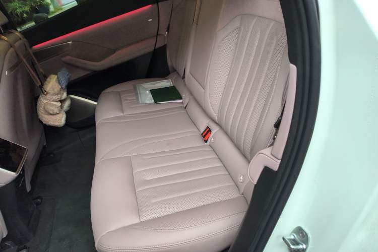 Used ONVO L60 2024 60 kWh Rear-Drive Version