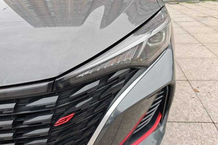 Used CHANGAN Eado 2022 PLUS Blue Whale NE 1.4T GDI DCT Prestige Edition Left Front Headlight