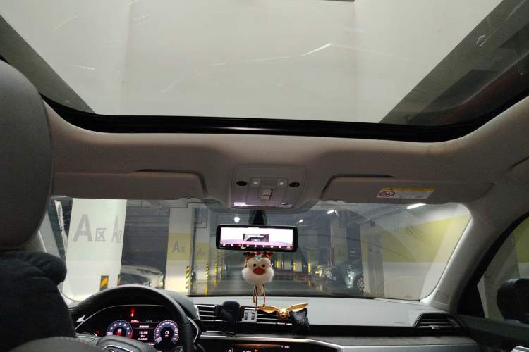 Used Audi Q3 Sportback 2020 45 TFSI quattro Fashion Edition Headliner