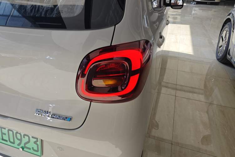 Used Wuling Hongguang MINIEV 2025 Four-Door Version Advanced Edition
