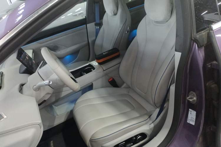 Used Hima Luxeed S7 2025 855 km Max