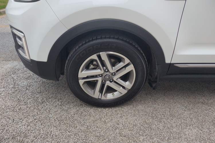 Used CHANGAN CS55 2018 1.5T Automatic Colorful Edition China V Standard
