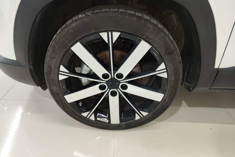 Used Geely Auto icon 2023 1.5TD Chocolate Smoothie Edition Left Front Wheel Hub