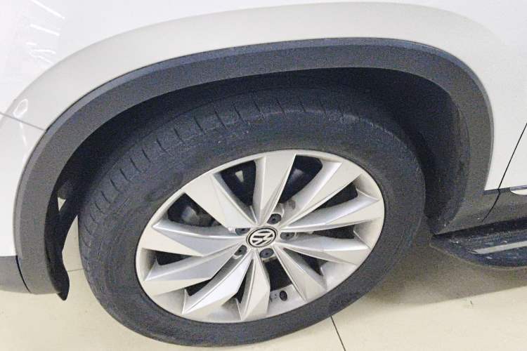 Used Volkswagen Tayron 2019 380TSI Four-Wheel Drive Prestige Model China VI Standard Left Front Wheel Hub