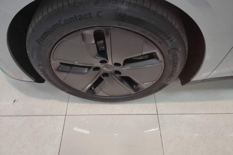 Used Li Auto i8 2025 Model Standard Version
