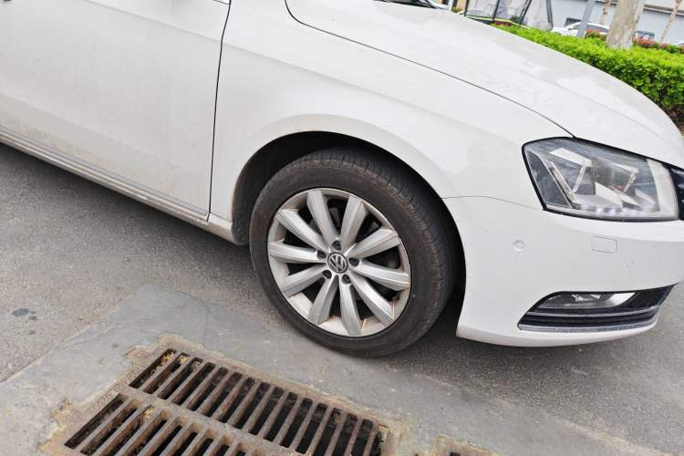 Used Volkswagen Magotan 2012 Travel Edition 2.0 TSI Luxury Version