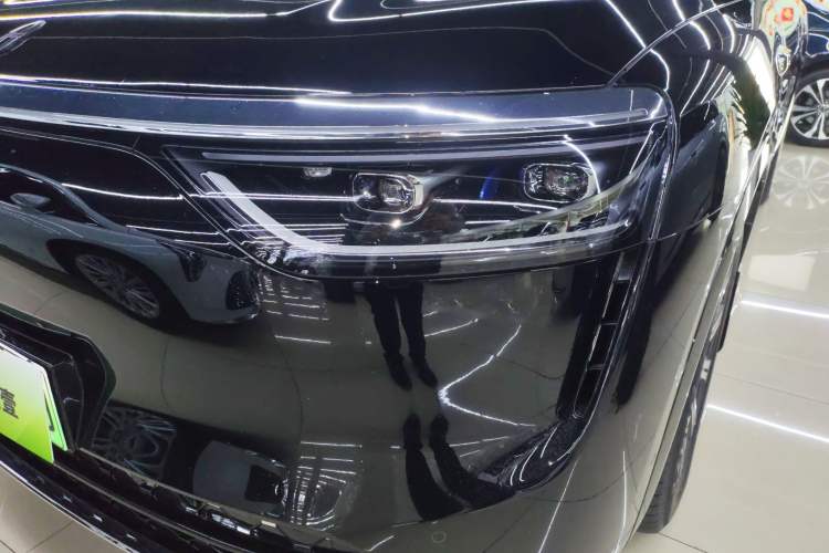 Used Hima AITO M8 2025 Extended-Range Max+ Version 53.4 kWh 5-Seater Edition Left Front Headlight