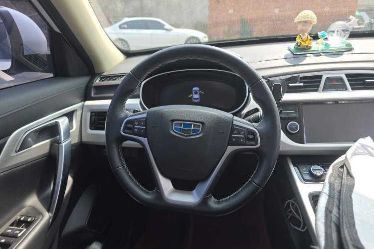 Used Geely Auto Emgrand X7 Sport 2018 1.8TD Automatic Two-Wheel Drive Smart Connect 4G Internet Edition