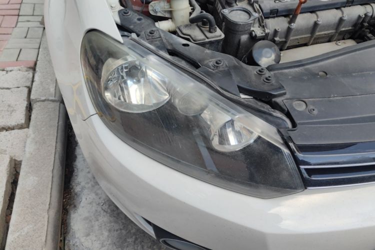 Used Volkswagen Golf 2012 1.6L Automatic Comfort Model Right Front Headlight