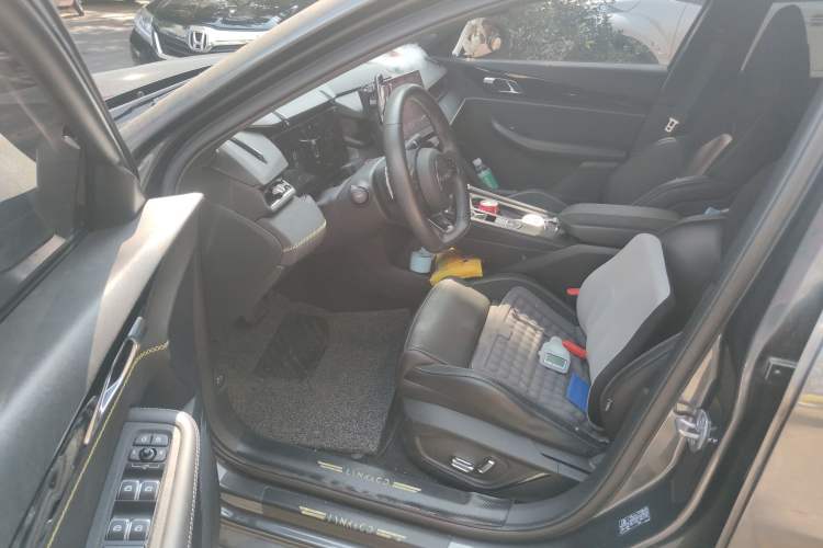 Used Lynk & Co 03 2023 1.5TD DCT JingPro
