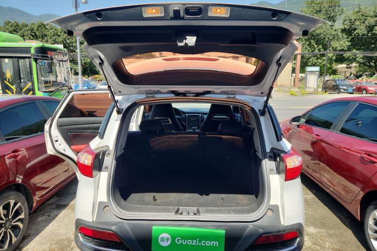 Used Leopaard CS9 2017 1.5L CVT Comfort Model Trunk