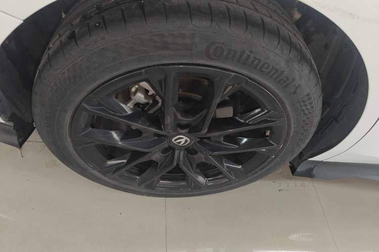 Used CHANGAN UNI-V 2024 1.5T Luxury Edition