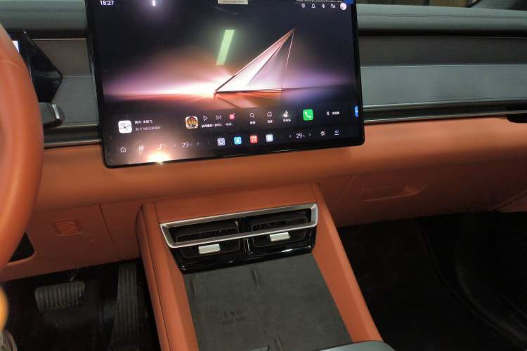 Used BYD Tang L 2025 DM 175KM Drone Player Edition