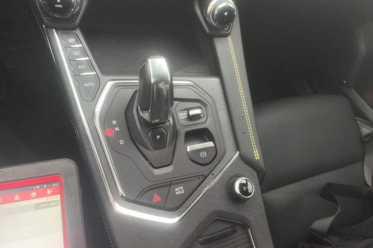 Used Lynk & Co 05 2020 2.0TD Two-Wheel Drive Shine Halo