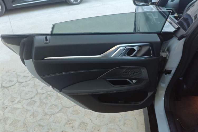 Used BMW i4 2022 eDrive40
