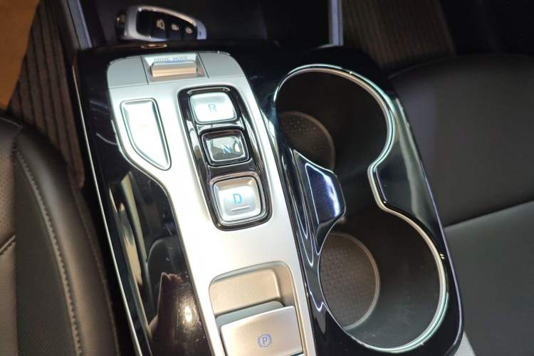 Used Hyundai Tucson 2023 Tucson L 1.5T Automatic Two-Wheel Drive DLX Luxury Edition