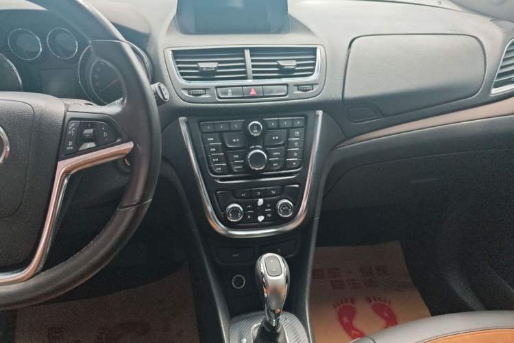 Used Buick Encore 2015 1.4T Automatic Two-Wheel Drive Urban Leading Model Audio And AC Panel