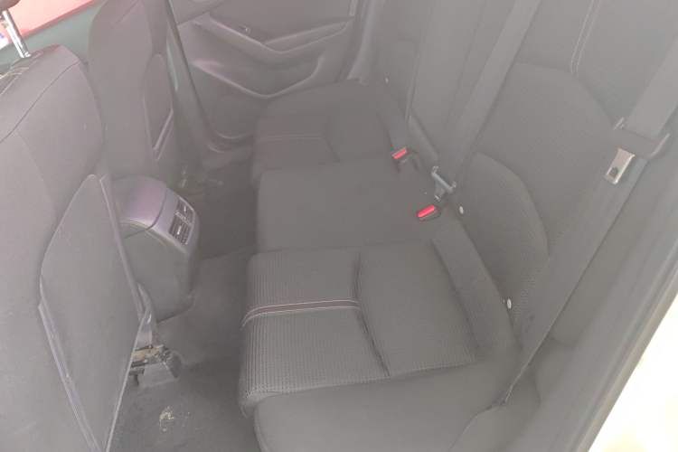 Used Mazda 3 Axela 2017 Sedan 1.5L Automatic Luxury Model Emission Standard China V Left Rear Seat